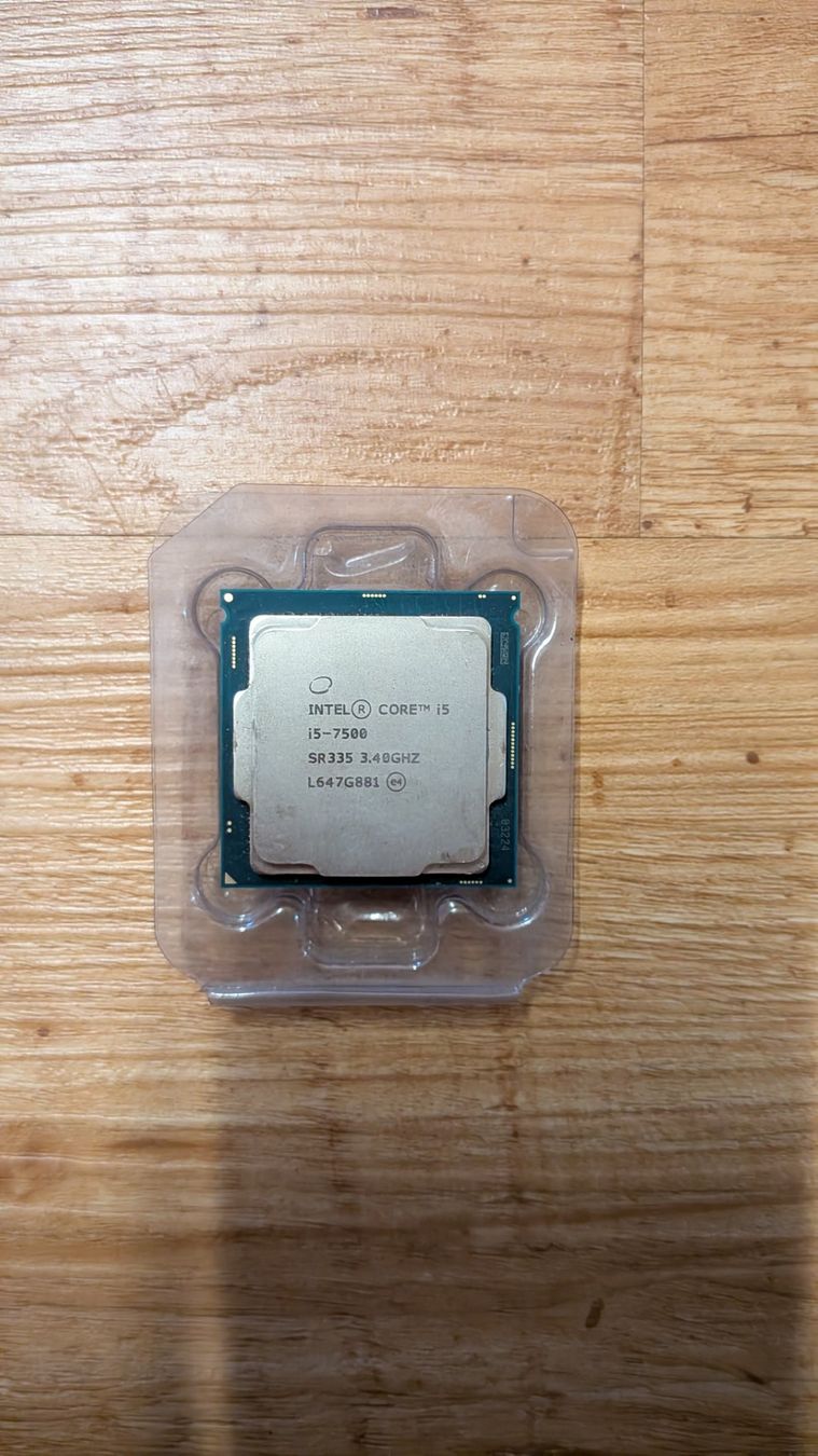 Intel Componenti elettronici: Intel Core i5-7500 Prozessor – Usato da Sumiswald venduto da Nick_Stalder