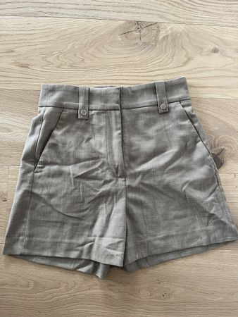 H&M Shorts Damen beige Grösse 36 neuwertig