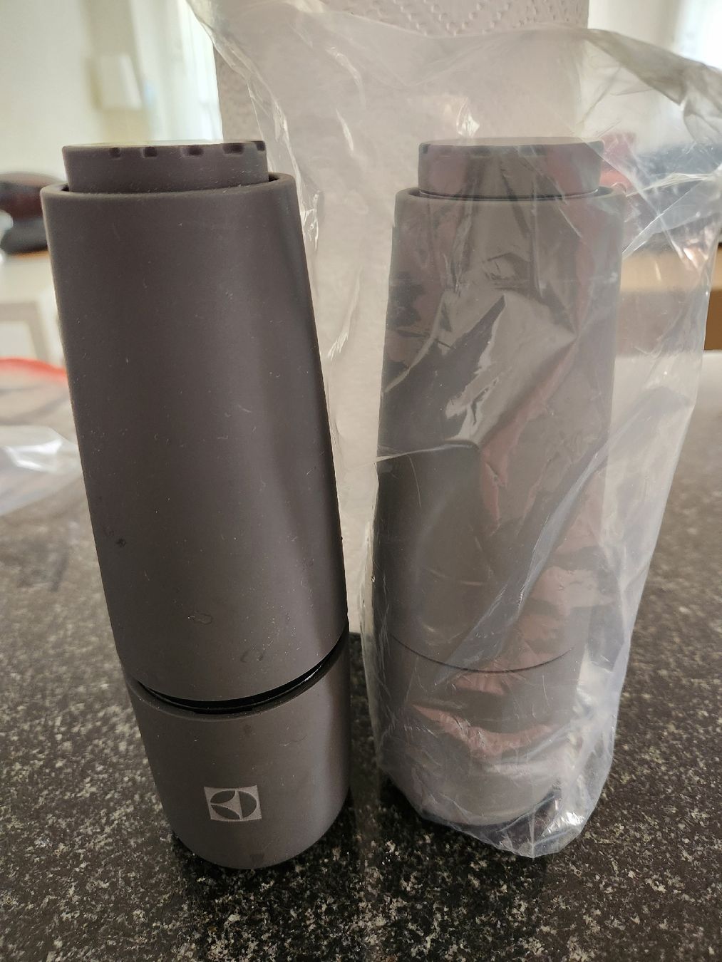 Blomus Küchengeräte: Blomus Salt & Peppermill Ceramic Grinder H 20cm – Gebraucht aus Glattpark(Opfikon) von fly_9lpm 2
