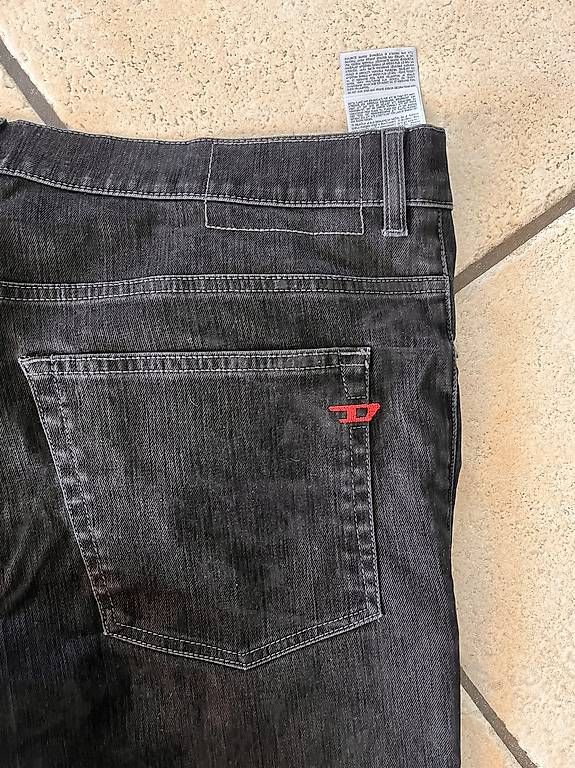 Jeans: Disel jeans hose – Usato da Studen BE venduto da sch_z82c 3