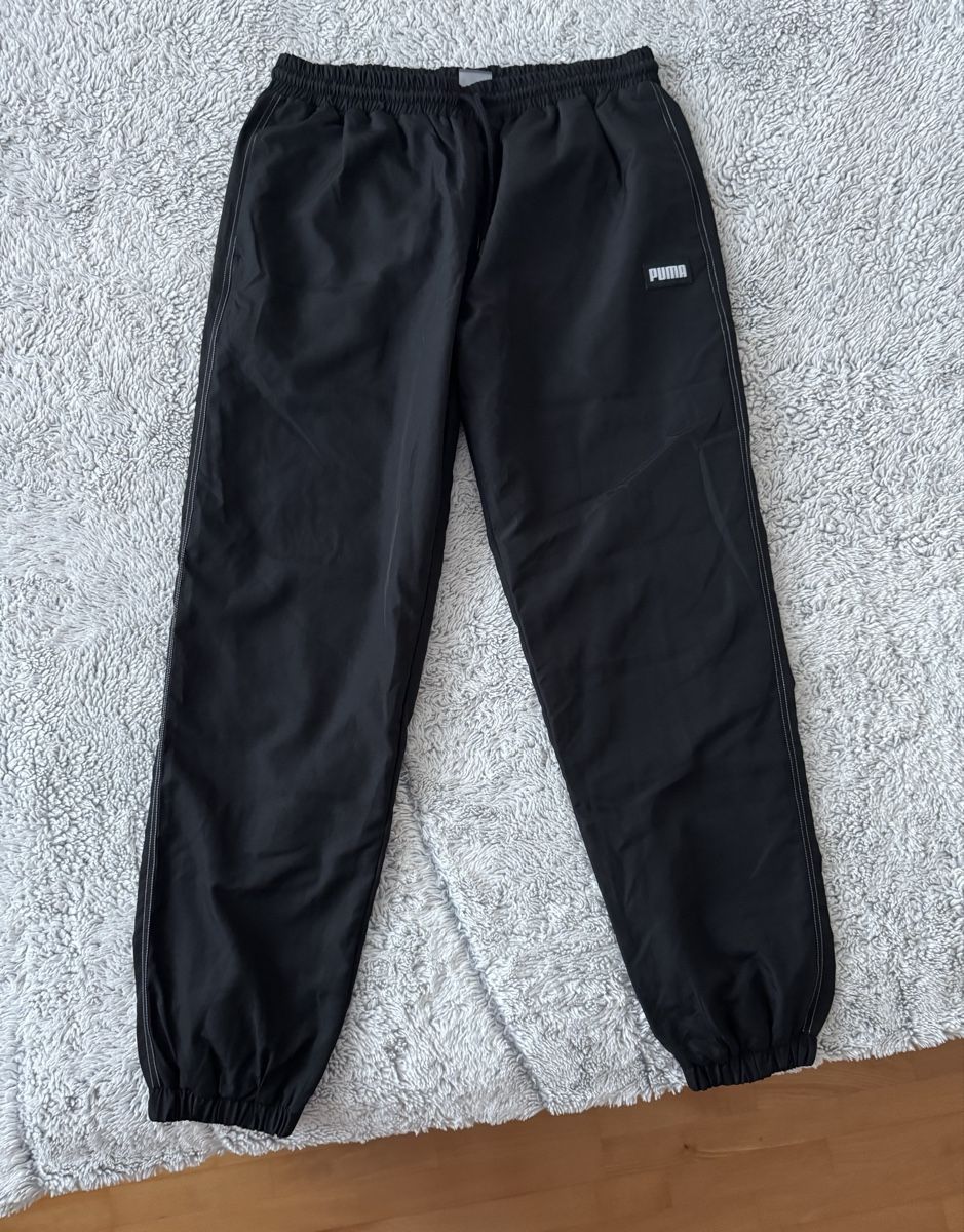 Puma Pantaloni: PUMA Sporthose – Usato da Lachen SZ venduto da artbyblondangel