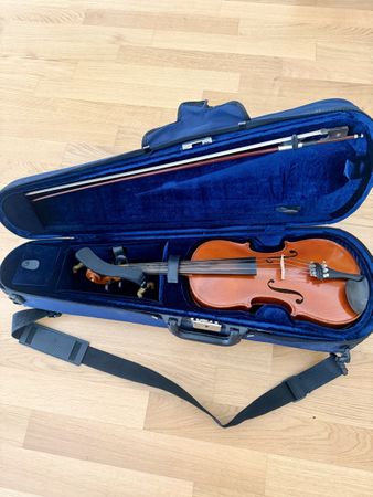 3/4 Violine mit Bogen und Koffer in gutem Zustand gebraucht