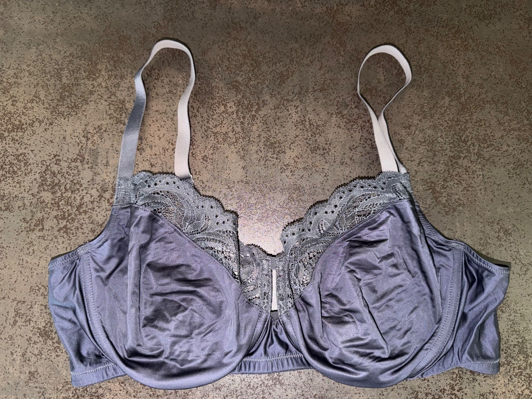 Hanro Autres dessous: BH HANRO 85d neu – Neuf (Voir description) à Dornach par samuti