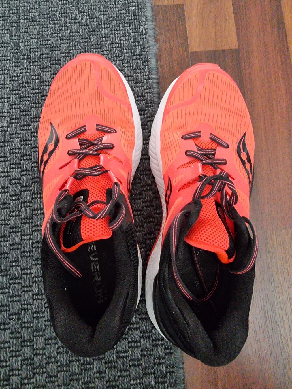 Saucony Damenschuhe: Saucony GUIDE ISO Everun Gr.42 – Gebraucht aus Arbon von Hontrade 4