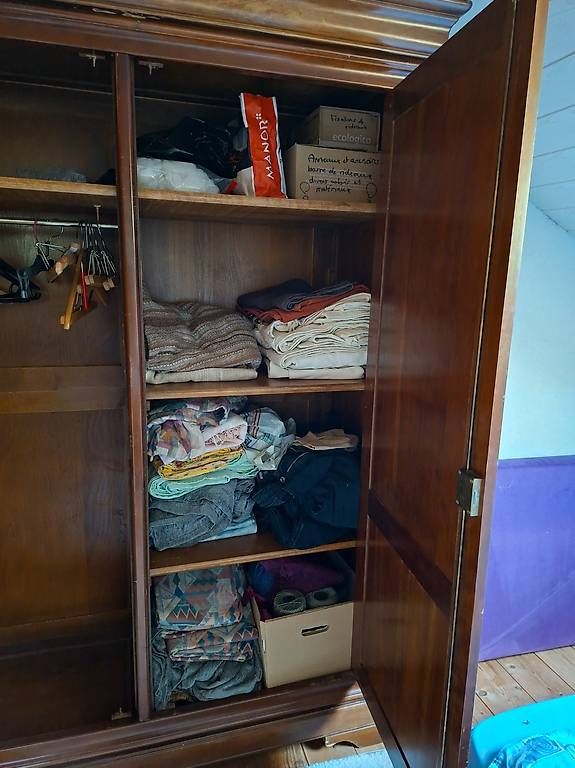 Armadi: Armoire ancienne – Usato da La Praz venduto da dom_zb5c 2