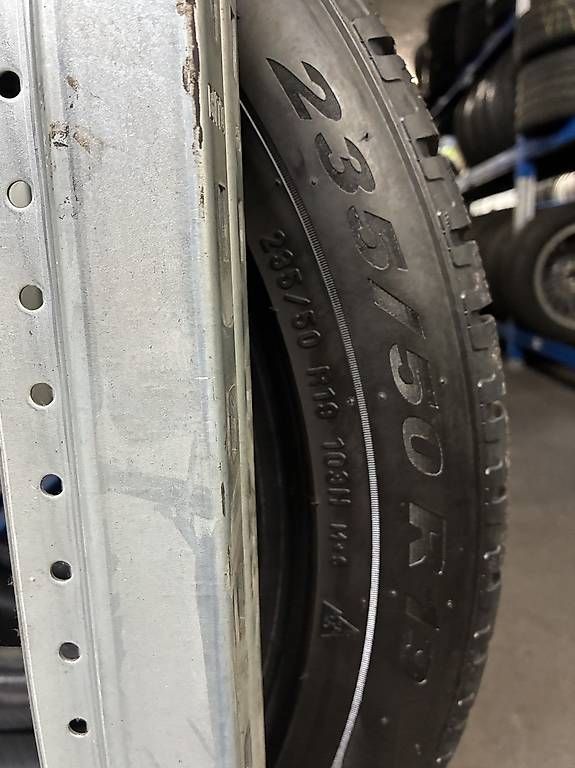 Sonstiges Schreiben & Zeichnen: Winterreifen Pirelli 235 50 19 – Gebraucht aus Neuenhof von Gt5.Performance_