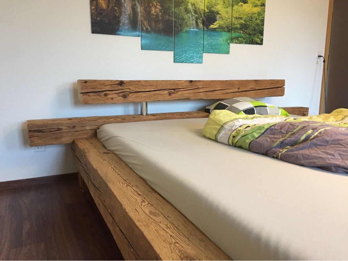 Lits: Bett aus Altholzbalken – D'occasion à Huttwil par luk_9tdh 3