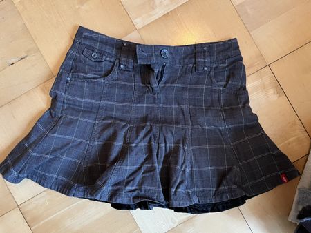 Rock kariert grau Grösse 36 guter Zustand