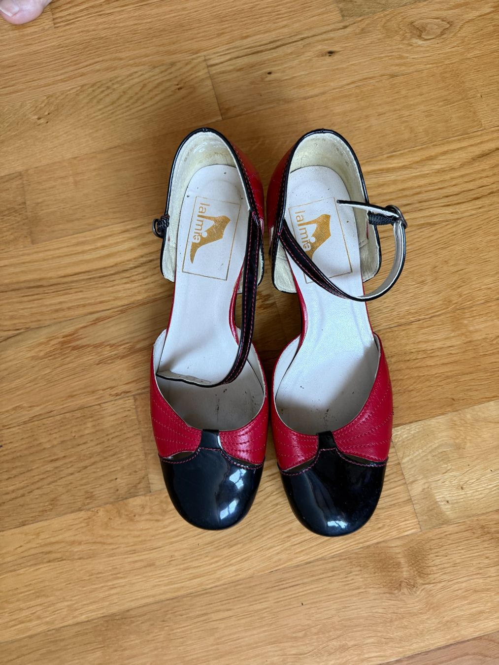 Damenschuhe: Tanzschuhe, Rot-Schwarz, 38 – Gebraucht aus Wichtrach von cimora 1