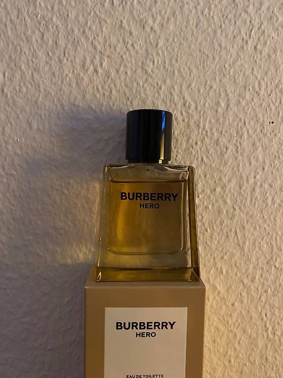 Burberry Profumi & Eau de Toilette: Parfum Burberry Hero – Nuovo (secondo la descrizione) da Lausanne venduto da emi_jkt9 4