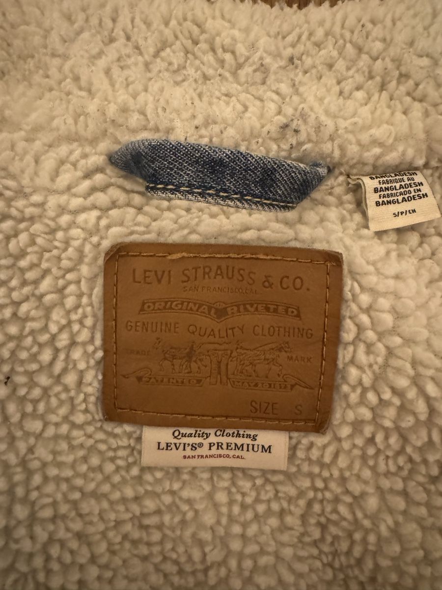 Levi's Vestes: Levis Jeansjacke  – D'occasion à Hägendorf par hafe-94 3