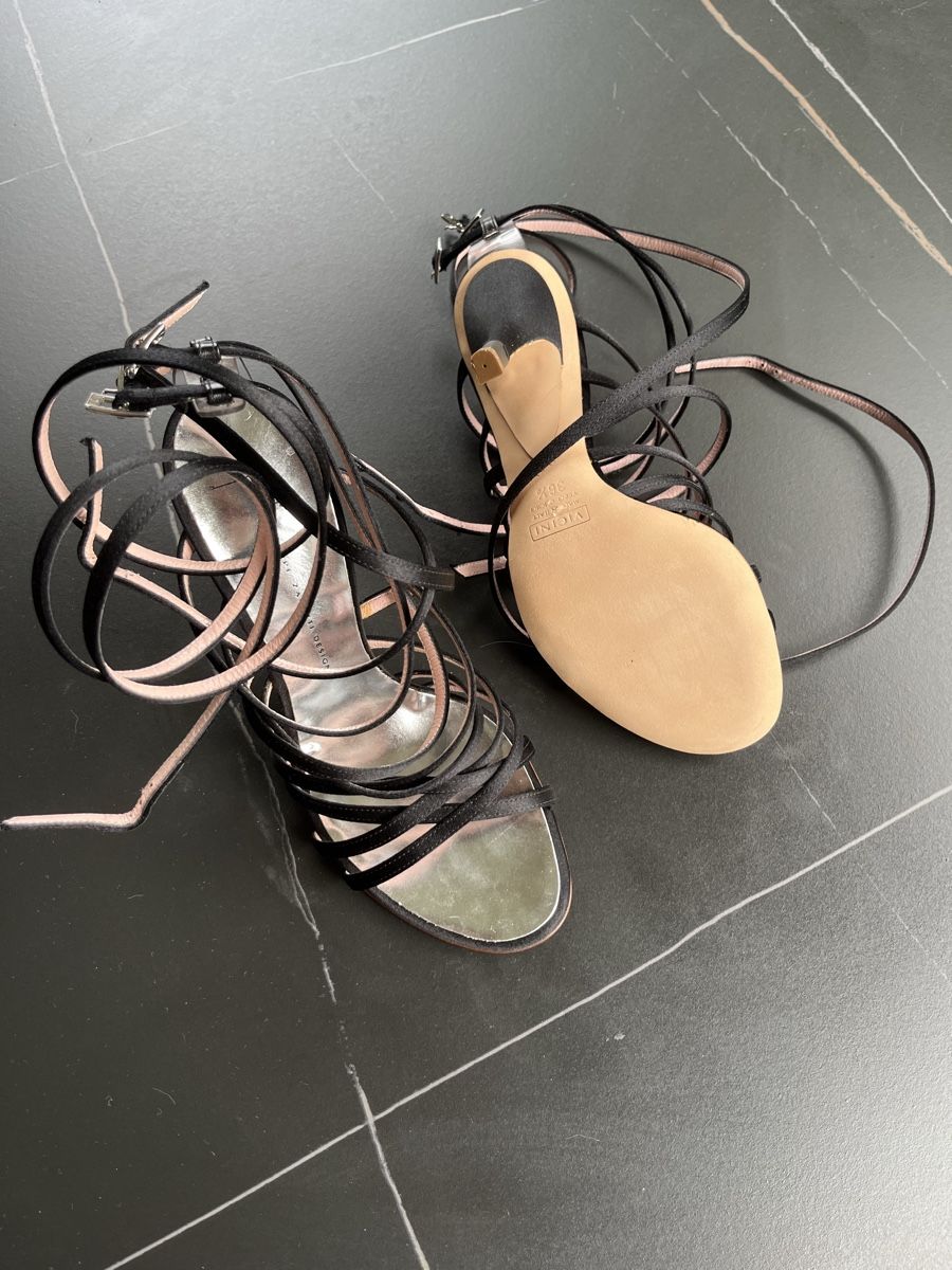 Zanotti Scarpe da donna: Guizeppe Zanotti, size 36.5 – Nuovo (secondo la descrizione) da Genève venduto da VManic 1