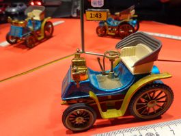 Peugeot  1:43 (ohne Box) Gama  >  (H12)