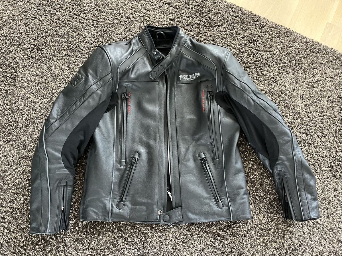 Triumph Giacche: Motorradjacke Triumph 44/54 – Usato da Greifensee venduto da daniel1982