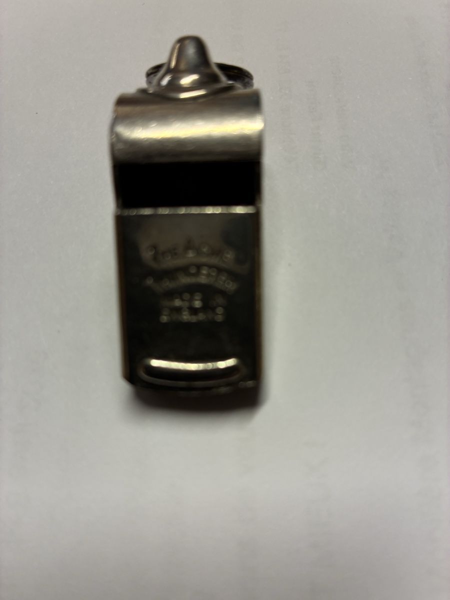 Portachiavi: Sifflet ancien de collection  – Usato da Les Bayards venduto da Mutz51