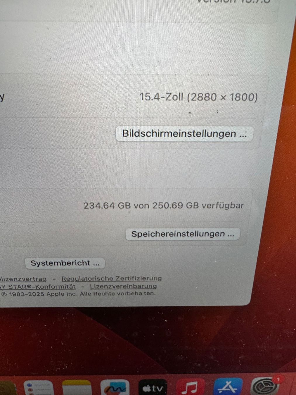 Apple Notebook: MacBook Pro 15 256 GB SSD i7 – Usato da Adliswil venduto da Busys 4