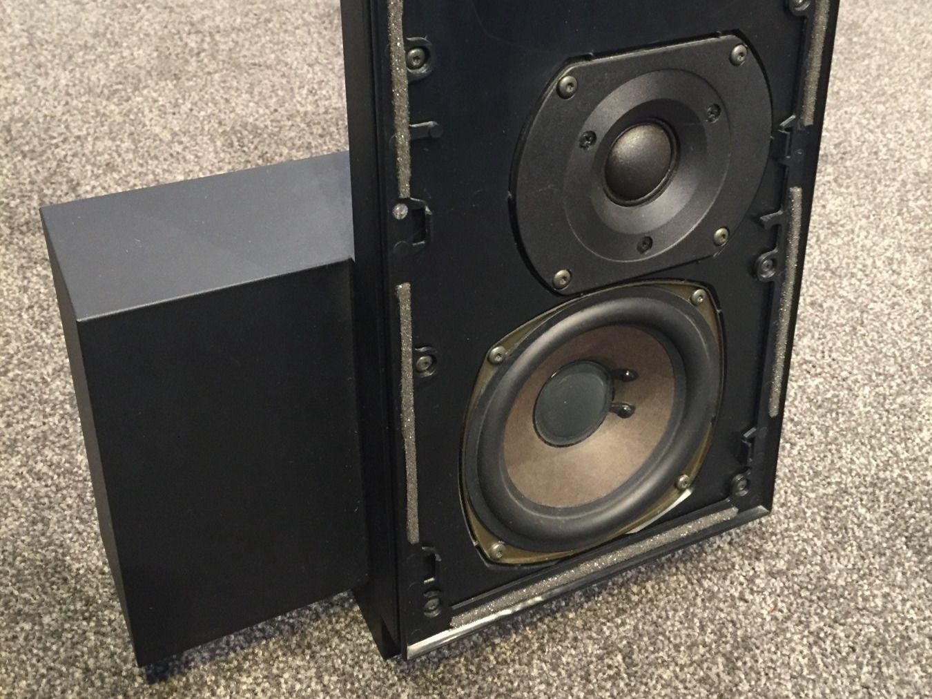 Bang & Olufsen Casse acustiche: Beolab 2500 rechts  Einzelstück – Nuovo (secondo la descrizione) da Würenlingen venduto da Schneiderhifi