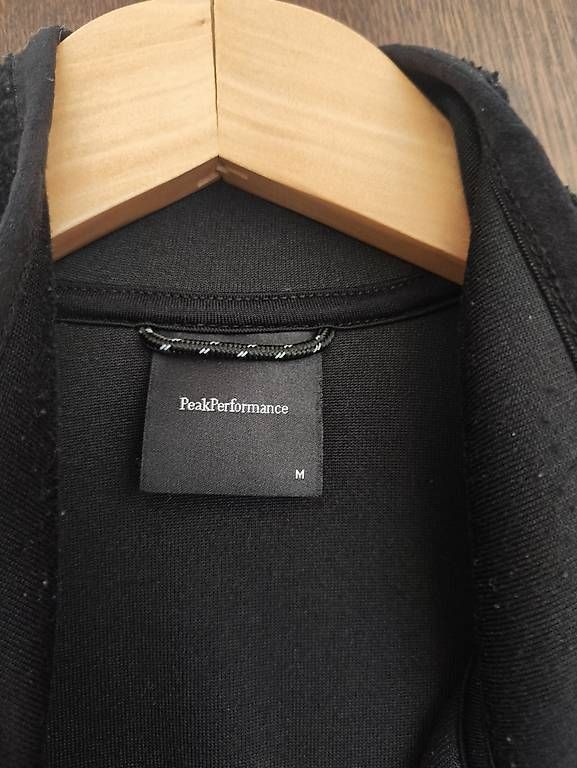 Gilets & Westen: Peakperformance Fleece Vest black size M – Gebraucht aus Carona von ufd_ncr8 2