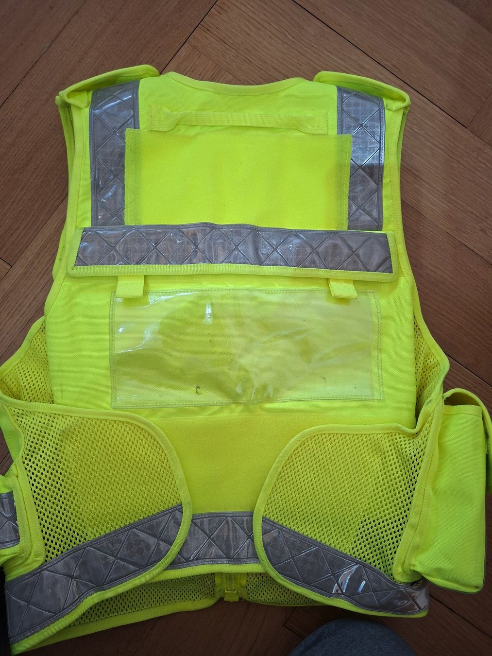 Gilet & Giacche: Gilet intervention/medic haute visibilité – Usato da Bern venduto da Thorsen31 4