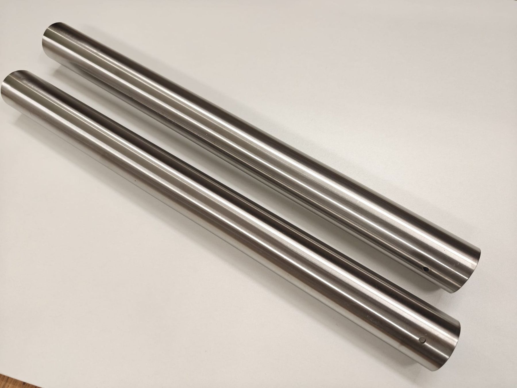 Profilati: Edelstahl Inox Rohre Rohmaterial – Usato da Hünenberg venduto da Papa50