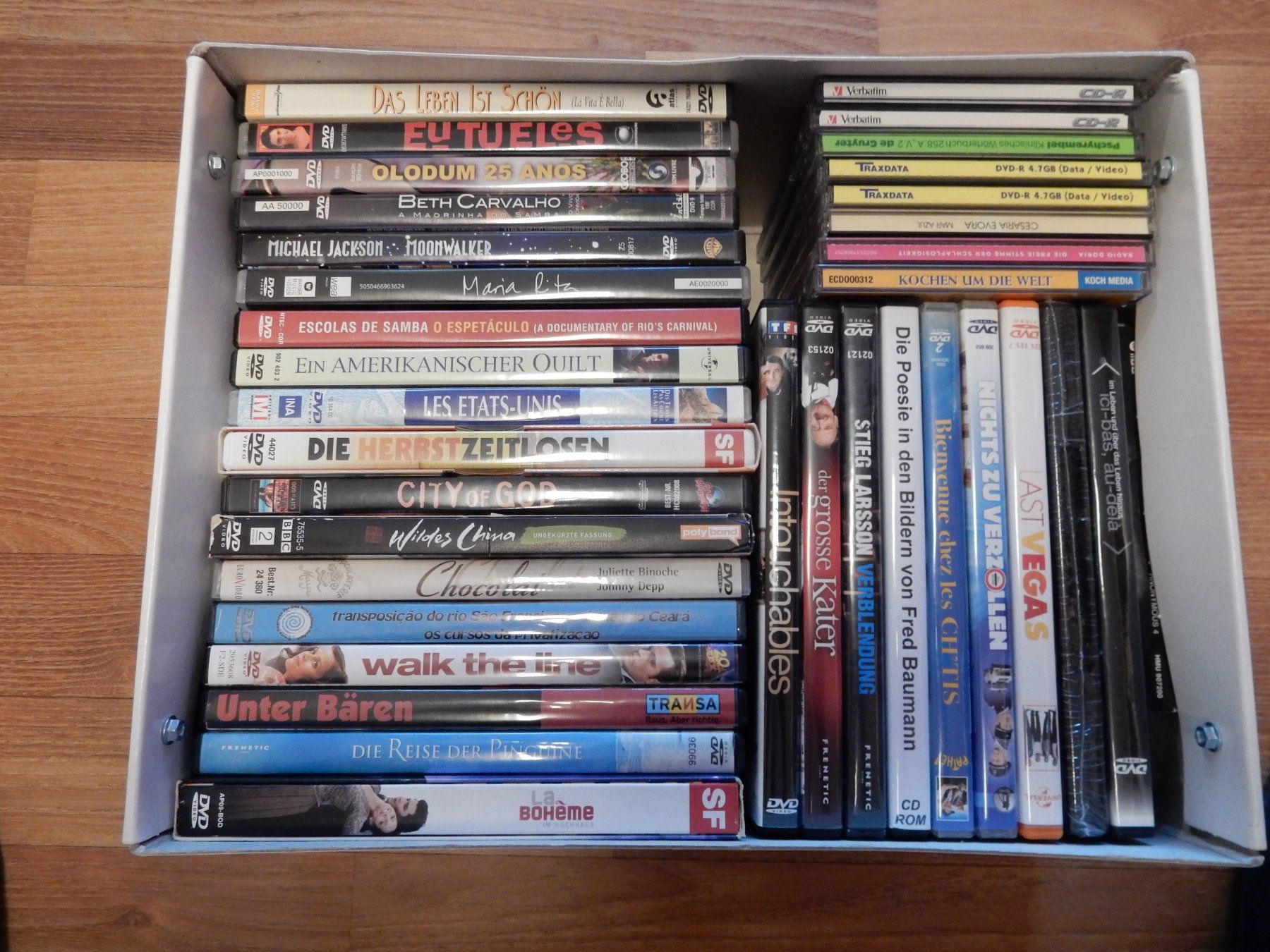 Tutti i DVDs: DVD und CDs – Usato da Neuenegg venduto da wisteibe