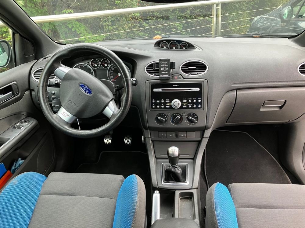 Ford Focus ST mit Motorschaden ab Platz Kaufen auf Ricardo