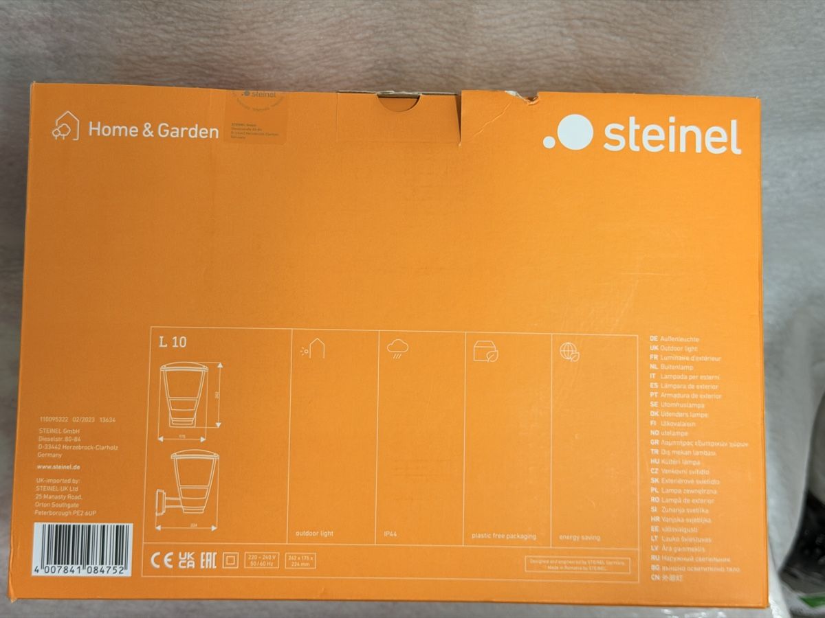 Steinel Lampade: Neue Steinel Aussenleuchte schwarz, E27 – Nuovo e nell'imballaggio originale da Schaffhausen venduto da Resell_SH 1