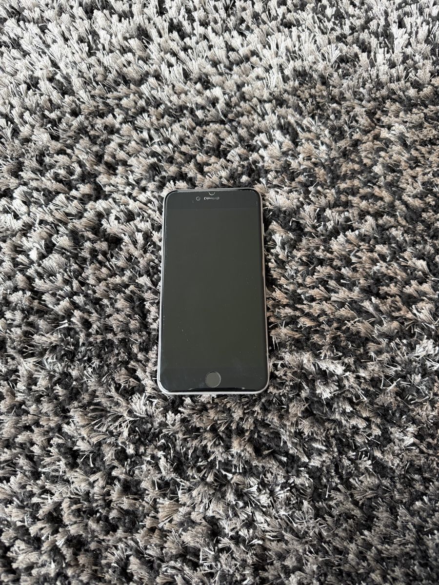 Apple Portables: iPhone – Défectueux à Wil SG par Ciara13 1