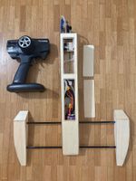 Bateau RC avec télécommande