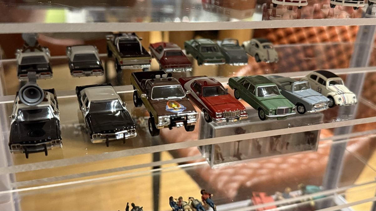 Brekina Modellini d'auto: Columbo Figuren & Auto 1:87 – Nuovo e nell'imballaggio originale da Basel venduto da Zomeg 7