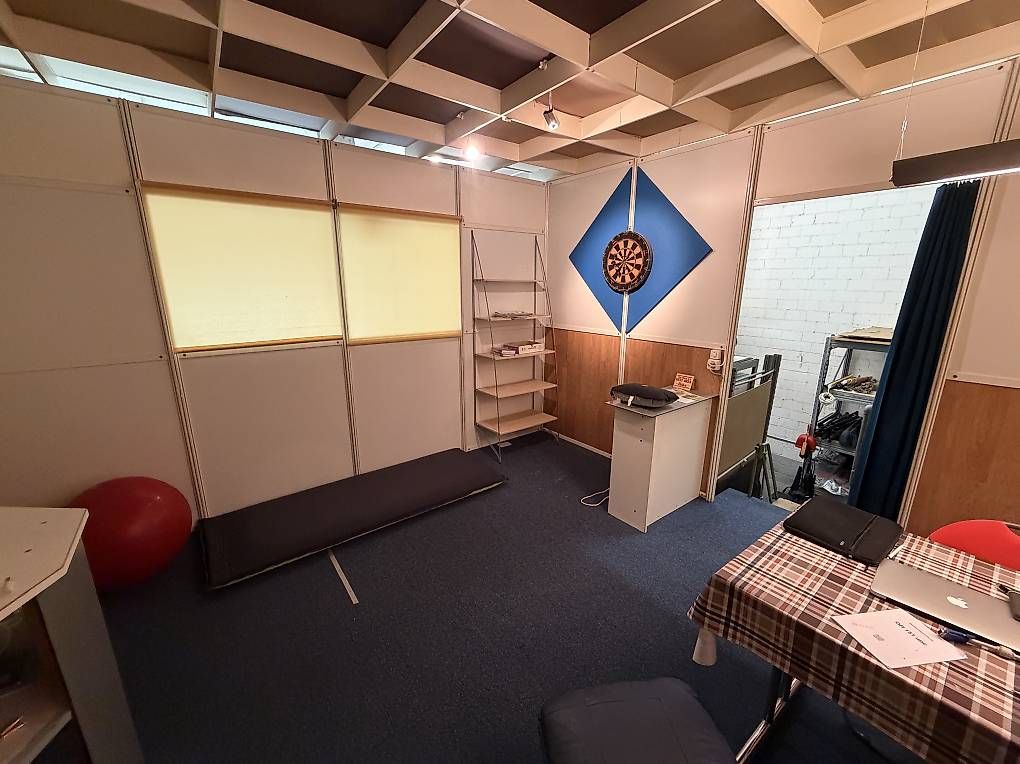 Sonstiges für Firmenanlässe & Parties: Messestand oder Büro – Gebraucht aus Zofingen von buddy55 3