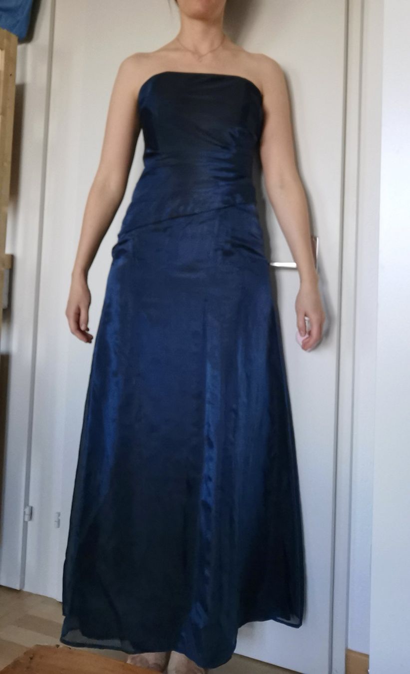 Vestiti: Abendkleid von Chou Chou – Usato da Steffisburg venduto da Beatenberg14
