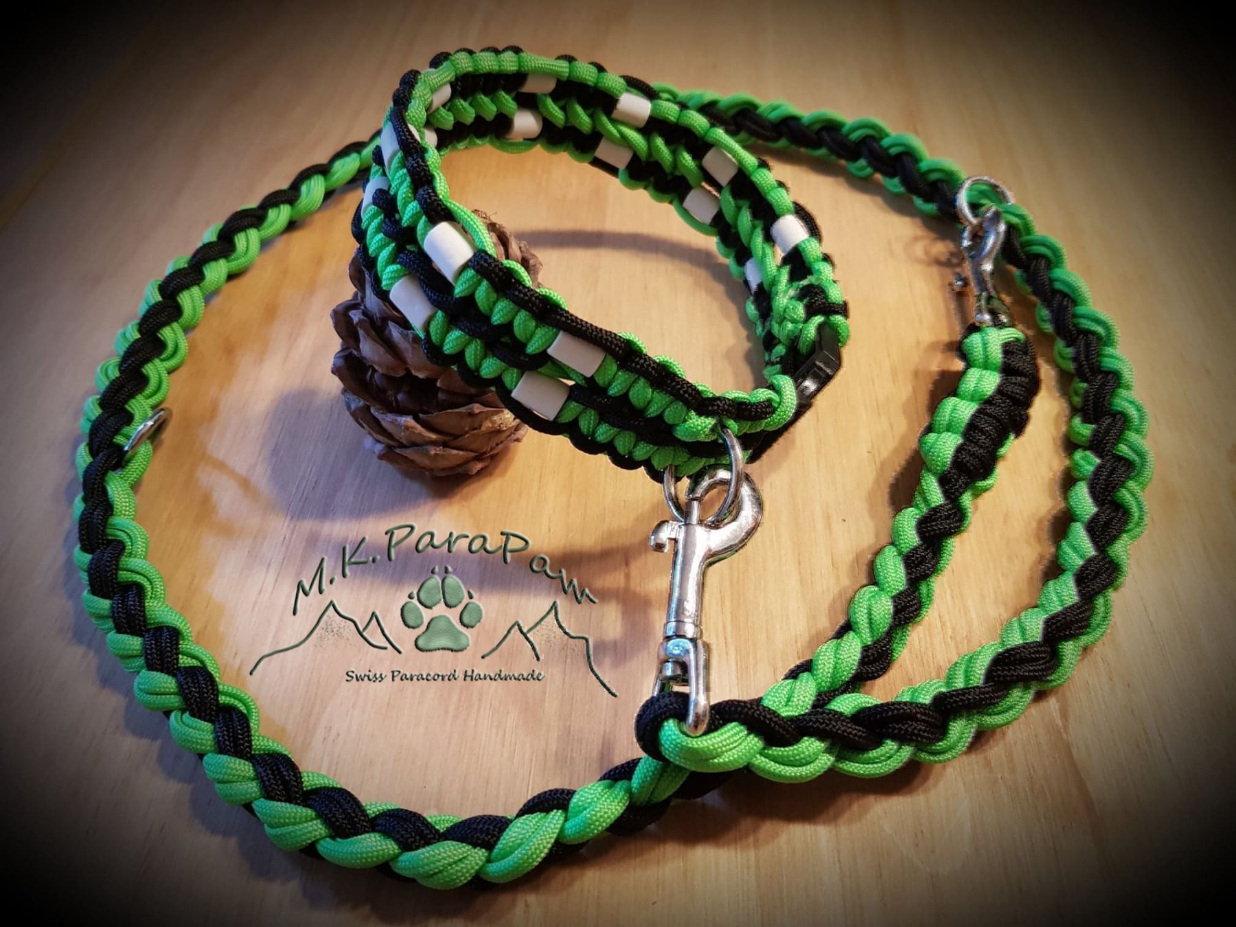 Guinzagli & Collari: Paracord Handarbeit Hundehalsband Leinen – Nuovo e nell'imballaggio originale da Näfels venduto da AllerleiCH 5