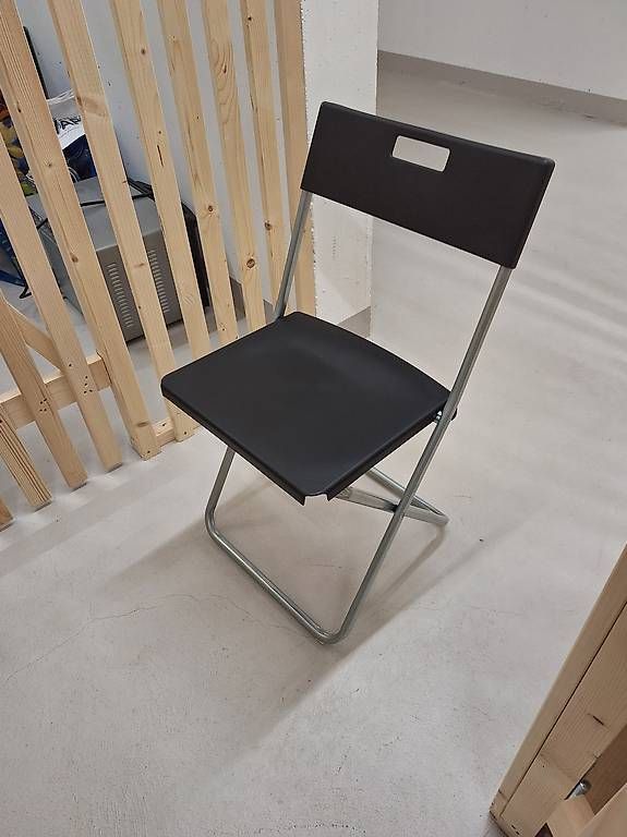 Stühle: Klappstühle – Gebraucht aus Langnau i. E. von fab_5crw
