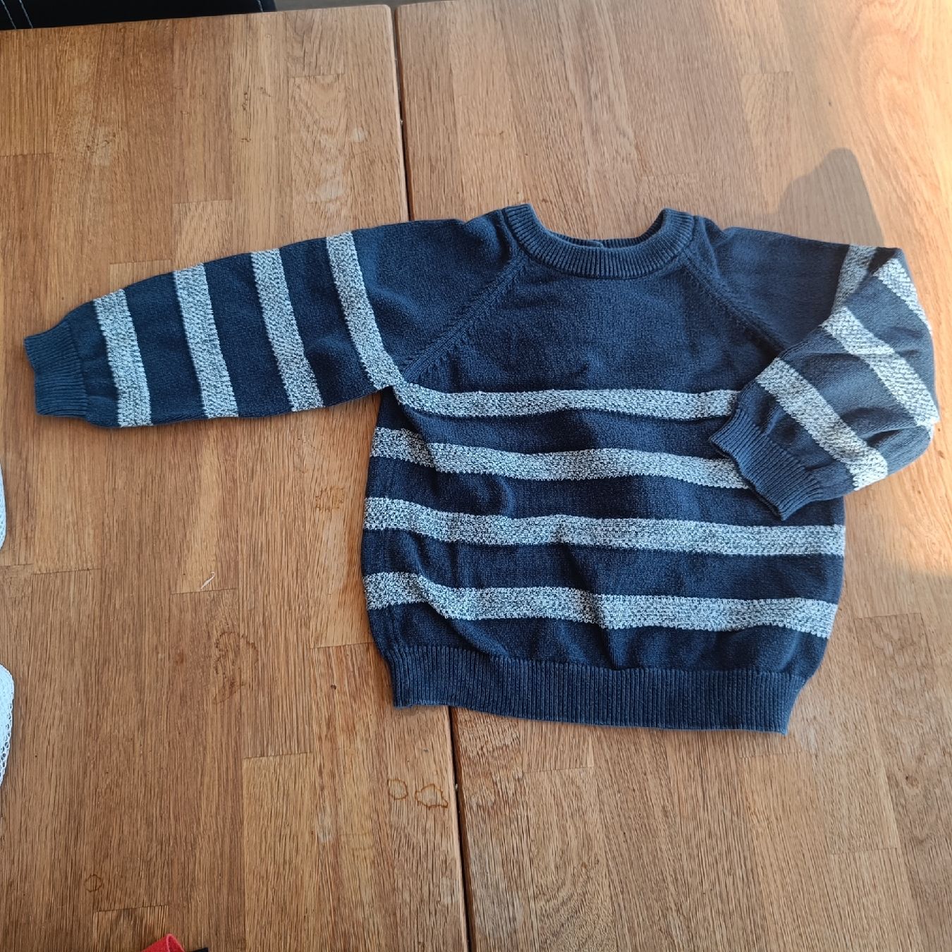 Pullover & Sweatshirts: Pullover Grösse 92 – Gebraucht aus Jaberg von urig17.