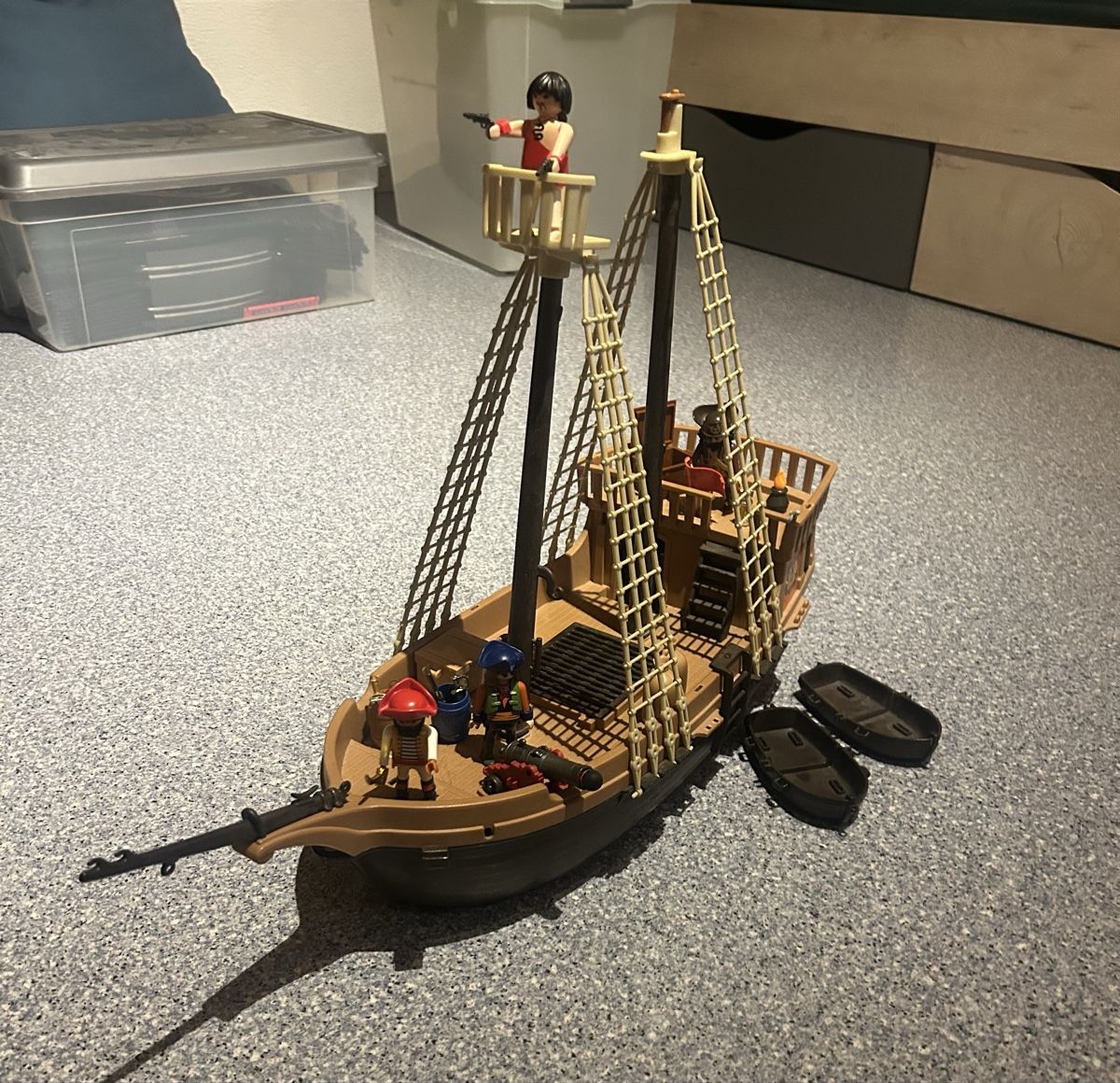 Playmobil Giocattoli: Piratenschiff Playmobil – Usato da Wichtrach venduto da obr_g67l