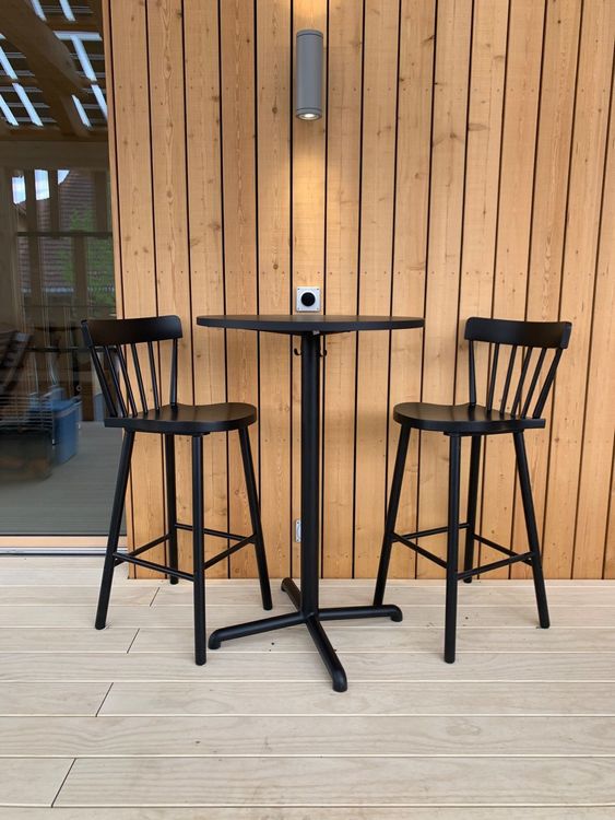 Runder Bar Stehtisch mit 2 Stühlen von IKEA Kaufen auf Ricardo