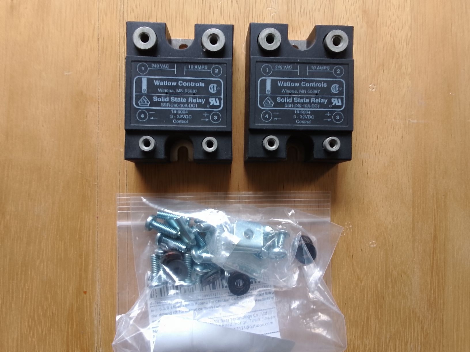 Composants électroniques: Solidstate Relay Watlow 2 Stück – Neuf (Voir description) à Ebmatingen par swiss.canadian