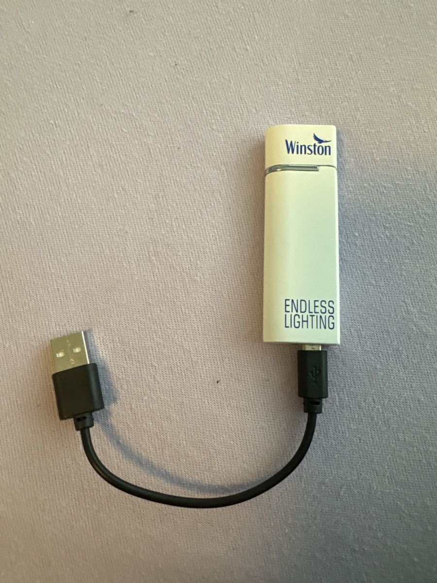 Feuerzeuge: Elektronisches Feuerzeug Winston – Neu (gemäss Beschreibung) aus Thun von Vans_98 2