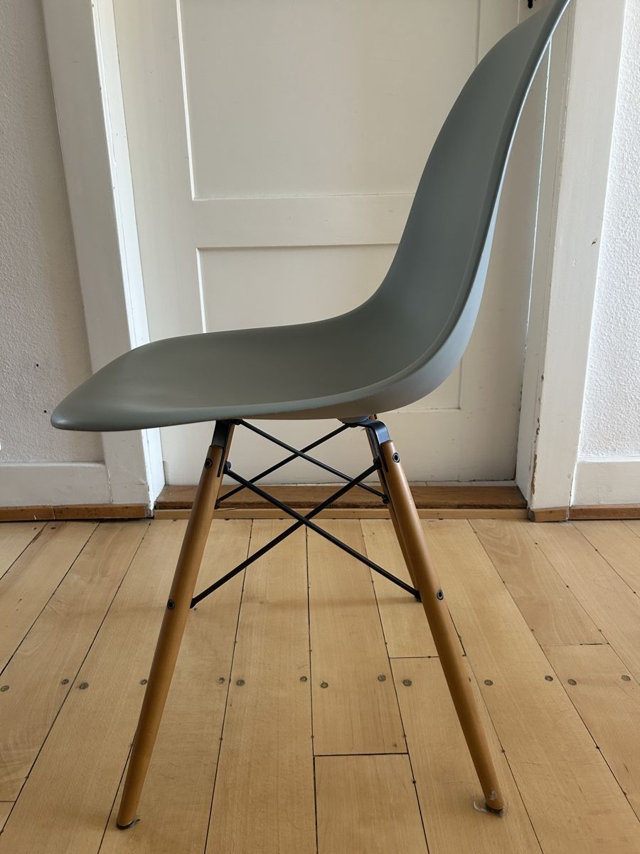 Vitra Sedie: Original Vitra Plastic Chair Graugrün – Usato da zürich venduto da lis_9nv5 4