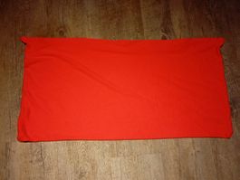 Roter Kissenbezug in Feinjersey mit Reissverschluss