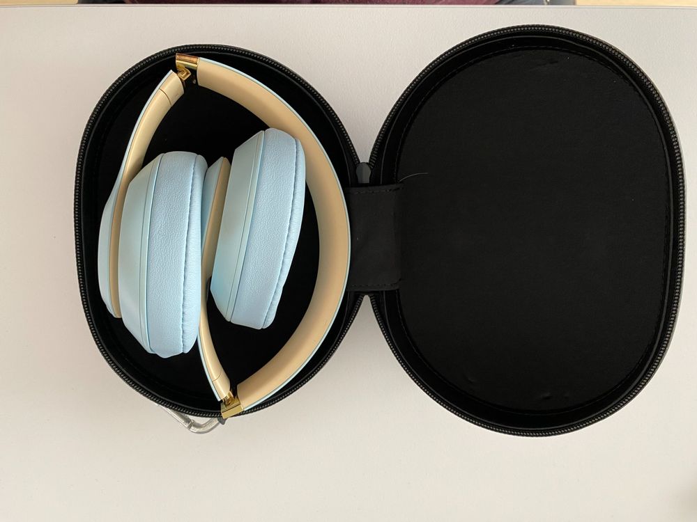 Beats Studio Wireless Limited Edition Hot Black Studio Outlet