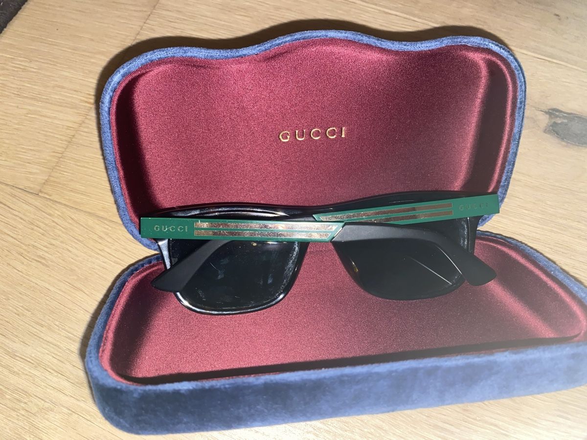 Gucci Occhiali & Lenti: Gucci Sonnenbrille – schwarz – Nuovo (secondo la descrizione) da Pfäffikon ZH venduto da Sere97 1