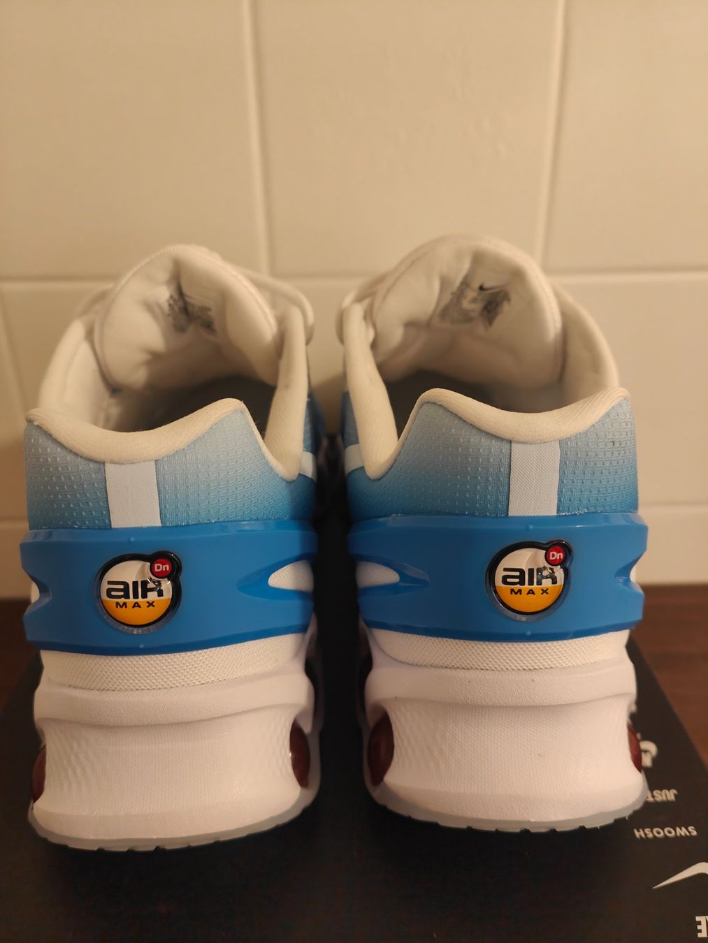 Nike Scarpe da uomo: Nike Air Max DN8 – Nuovo e nell'imballaggio originale da Fleurier venduto da dav_xx8y 3