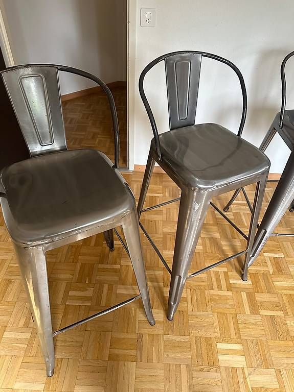 Tabourets: Tabourets en métal – D'occasion à Vandoeuvres par loi_8g5l