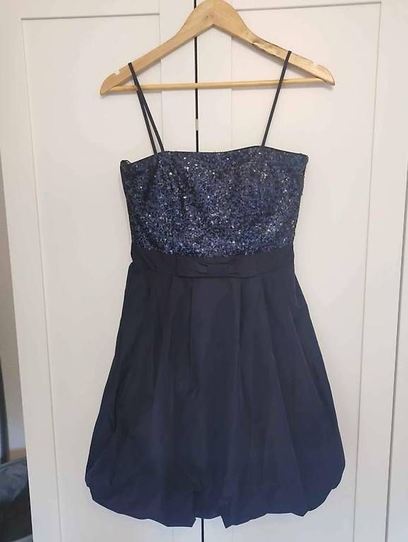 Vestiti: Cocktailkleid  – Usato da St. Gallen venduto da sie_fz2d
