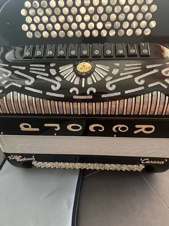 Record Musikinstrumente: Akkordeon Record Carina – Gebraucht aus Obbürgen von bugi6868 1