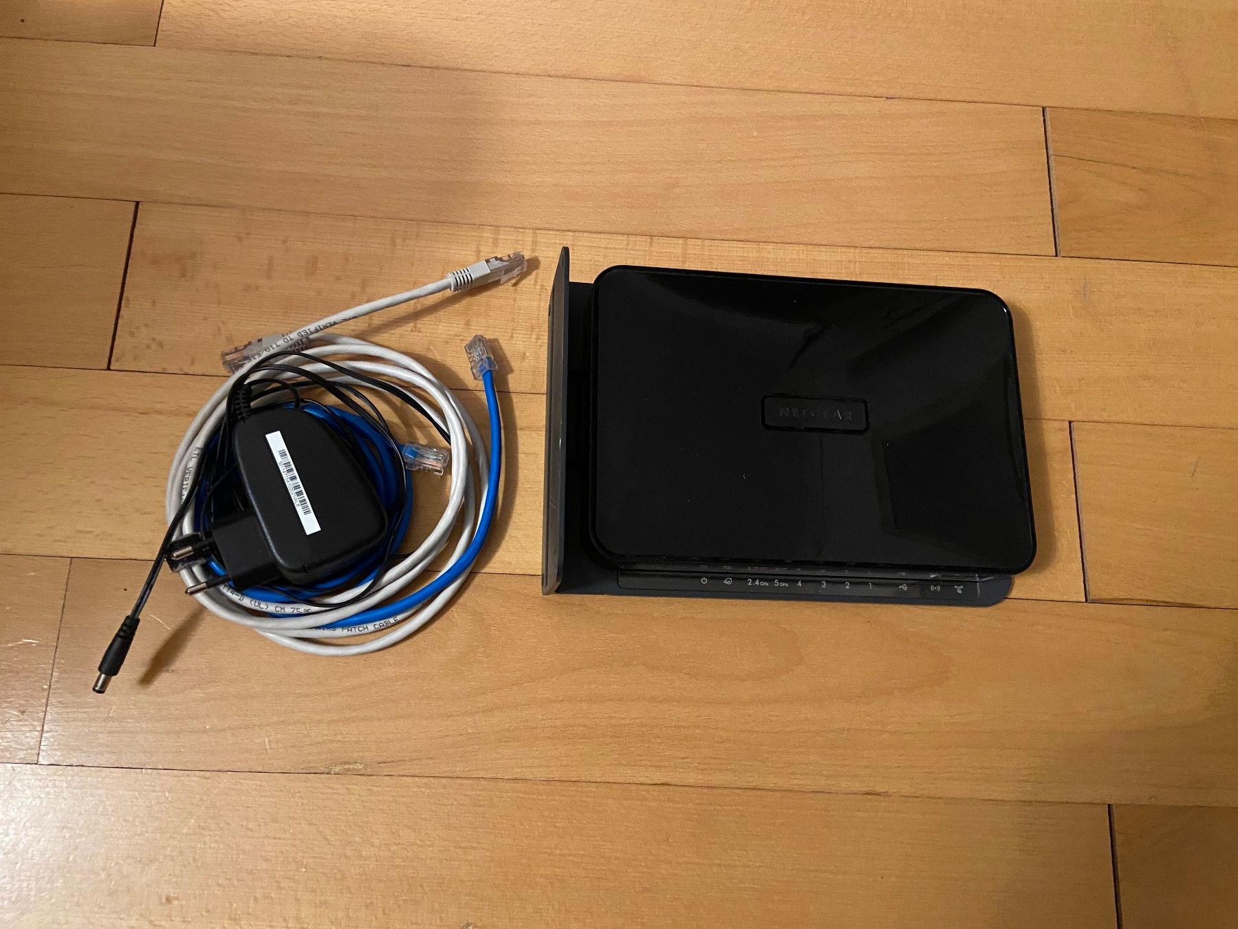 Netgear Modem & Router: NETGEAR N600 – Usato da Burgdorf venduto da Bunnyface