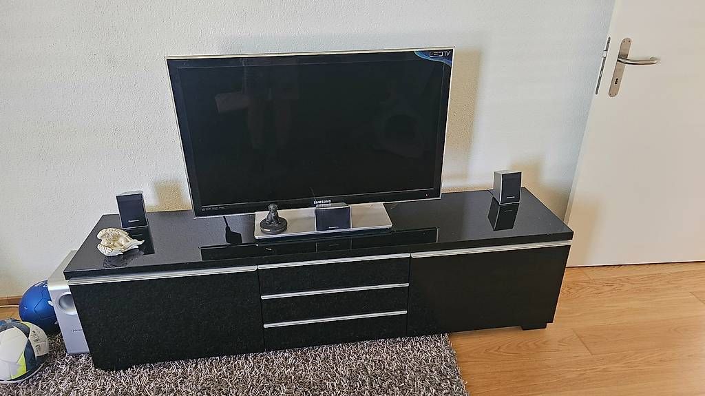 Mobili TV: TV Möbel – Usato da Niederhasli venduto da Mina40