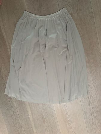 H&M Faltenrock beige Grösse 40